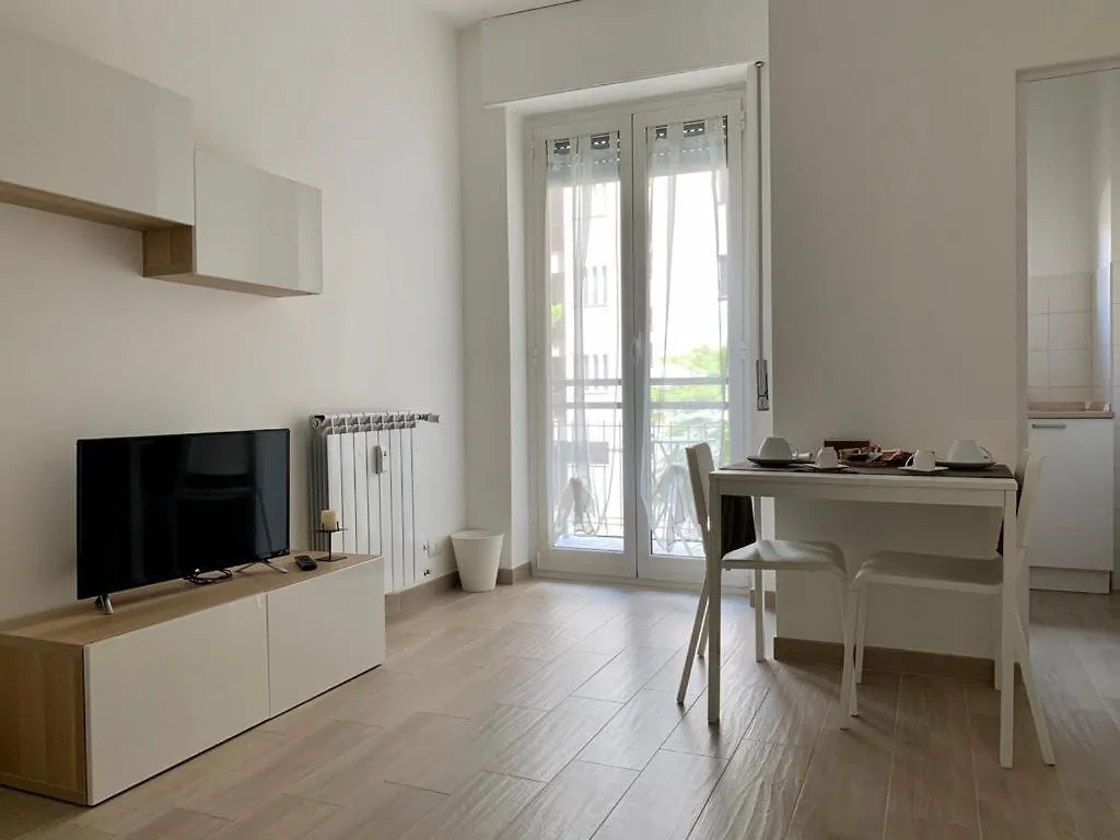 My Petite Maison Milan Apartment